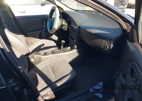 2000 Saturn Sl1 from USA, damaged, VIN 1G8ZH5284YZ101401